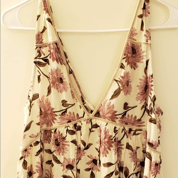 Cream colored blouse with pink florals from AE - Picture 5 of 6